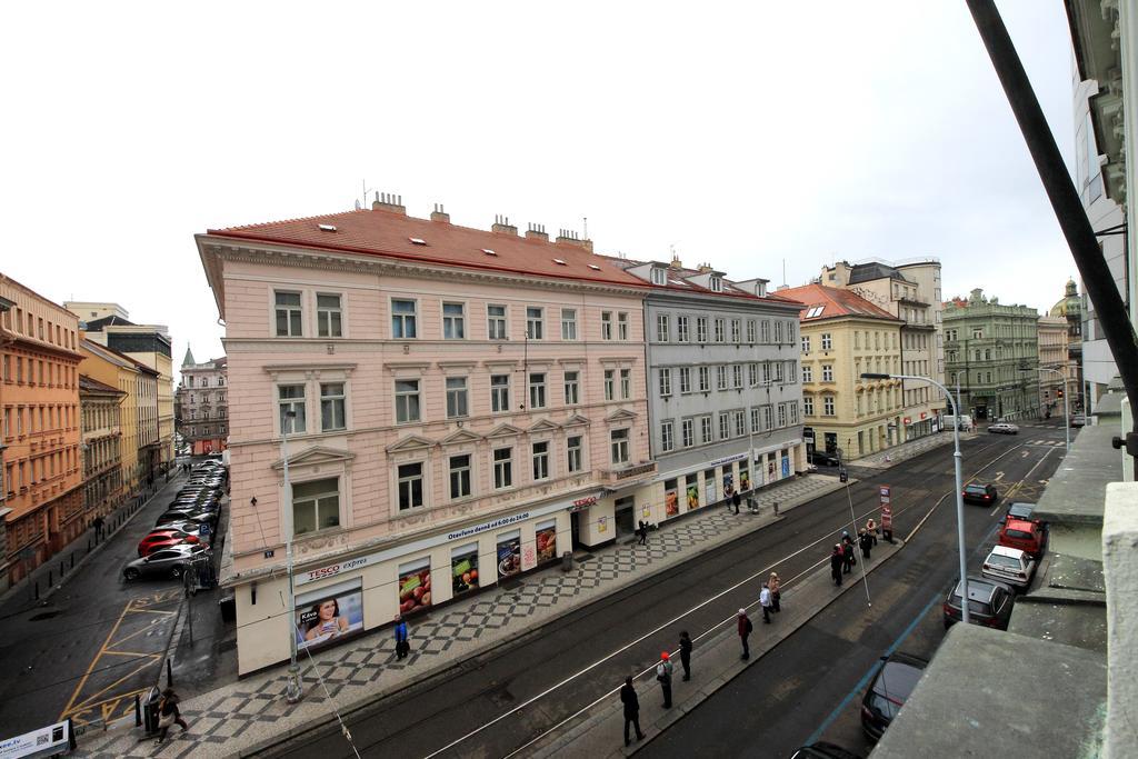 Belehradska Apartment Praha Ruang foto